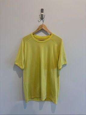 lululemon athletica Men's Short-Sleeve Performance Tee